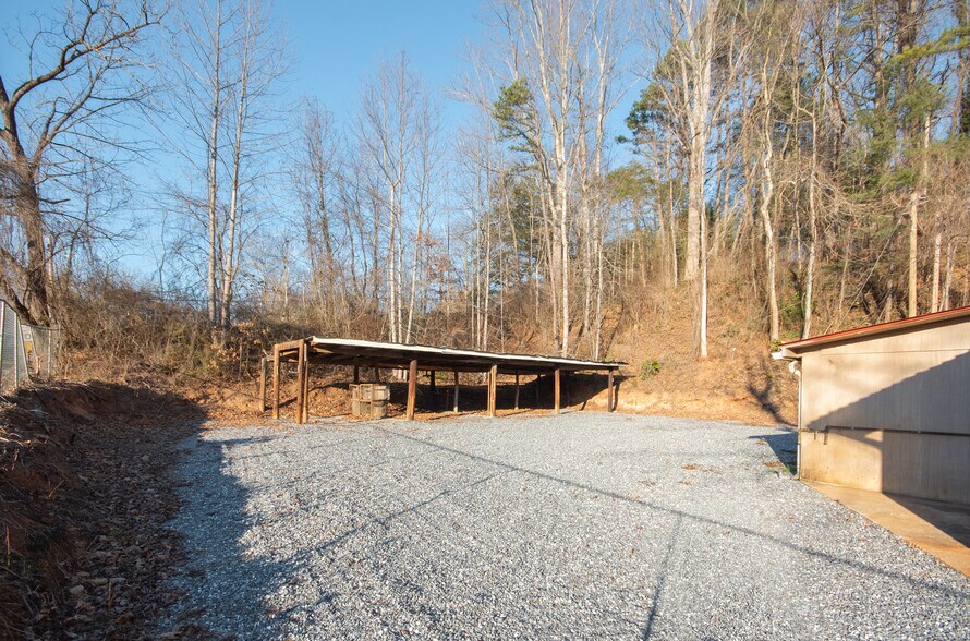 More Photos Of 535 W Main St, Franklin Specialty For Sale