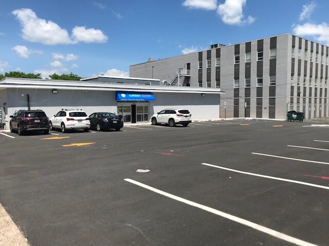 More Photos Of 362-370 Broadway, Paterson Freestanding For Lease