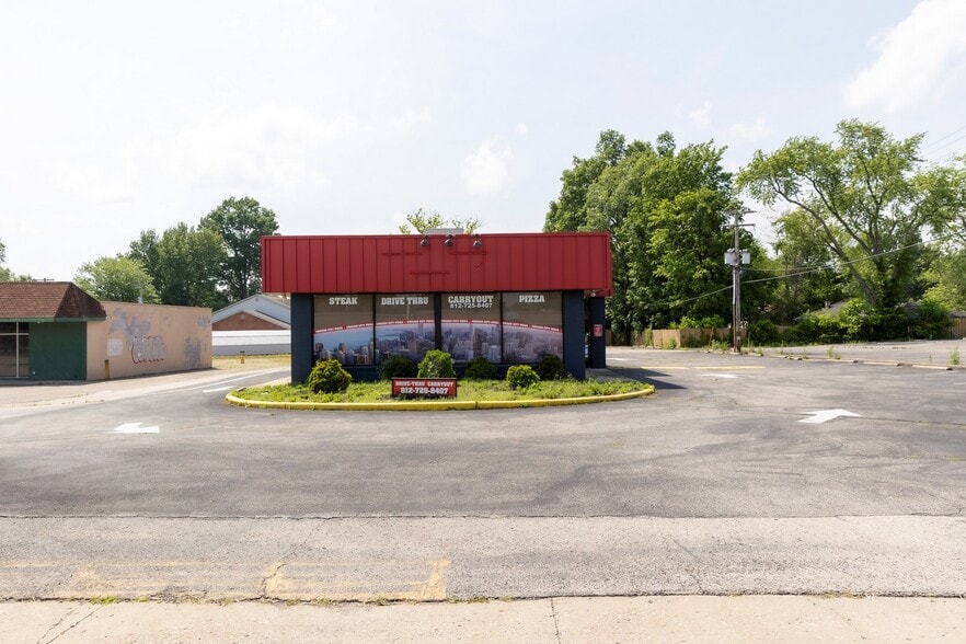 More Photos Of 2601 Charlestown Rd, New Albany Fast Food For Sale