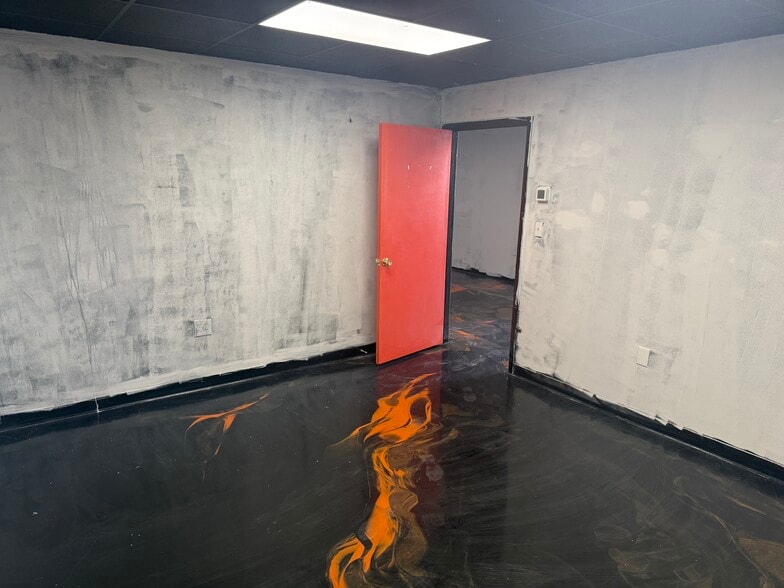 More Photos Of 1723 W Kennedy Blvd, Tampa Storefront Retail Office For Lease