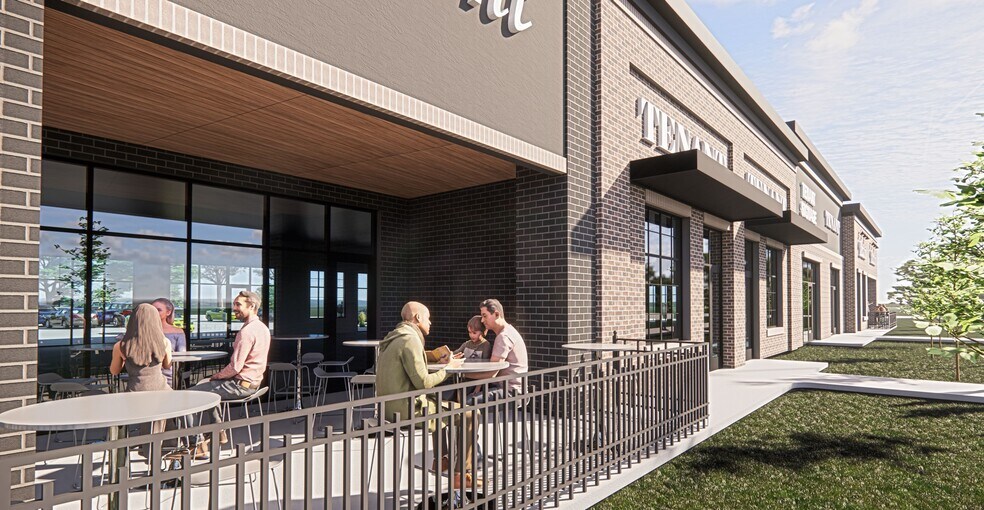 More Photos Of 10100 Plum Dr, Urbandale Restaurant For Lease