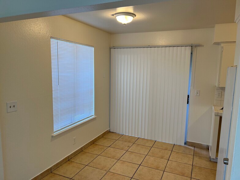 More Photos Of 415 N Manila Ave, Fresno Apartments For Sale