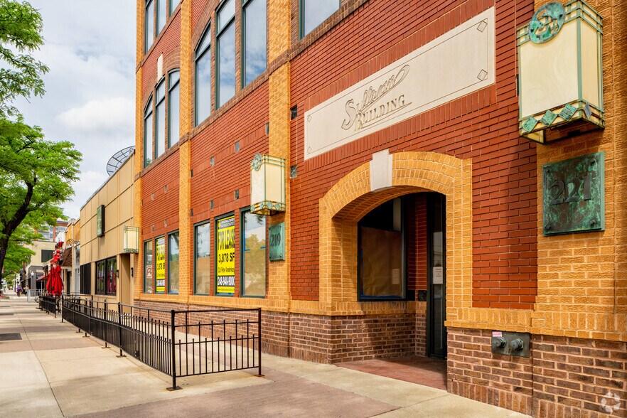 More Photos Of 219 S Main St, Royal Oak Office For Sale