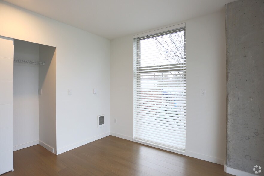 More Photos Of 3705 N Overlook Blvd, Portland Apartments For Sale