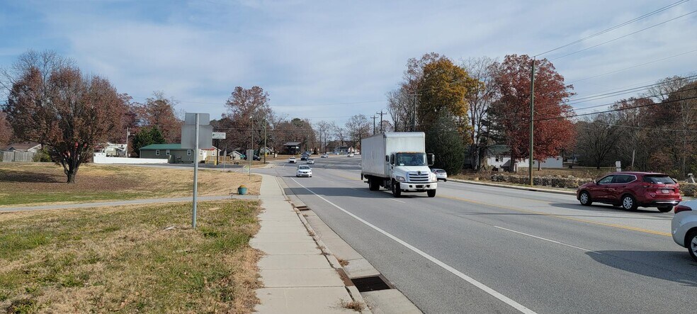 More Photos Of 8203 E Brainerd Rd, Chattanooga Land For Sale