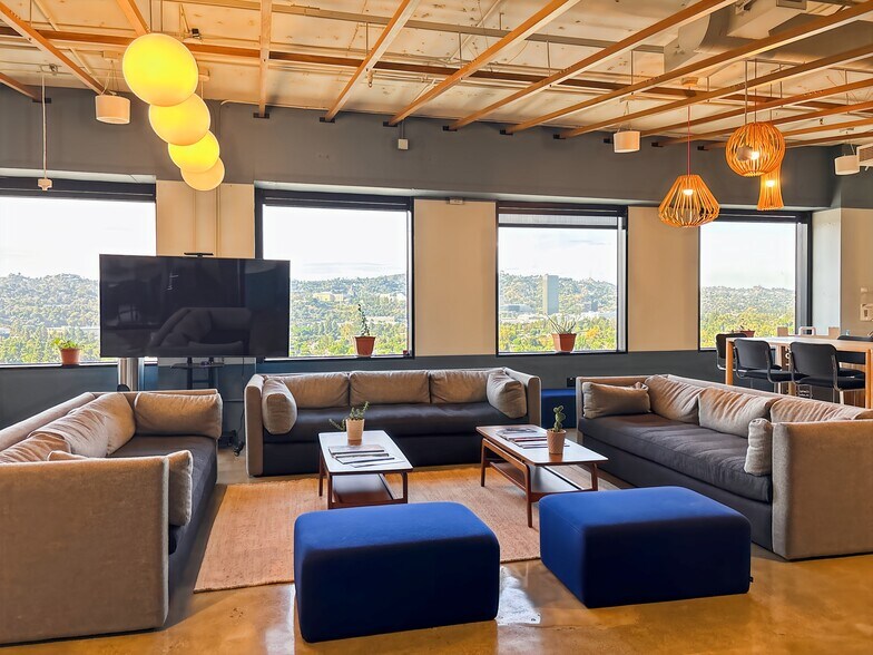 More Photos Of 3900 W Alameda Ave, Burbank Coworking Space