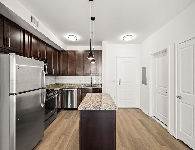 More Photos Of 121 Towne St, Stamford Apartments For Lease