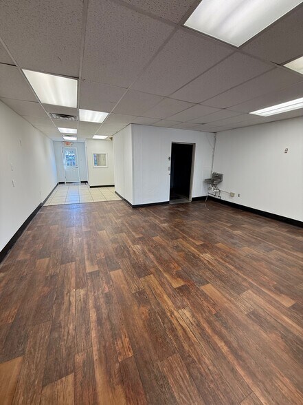 More Photos Of 3617 Old Easton Rd, Doylestown General Retail For Lease