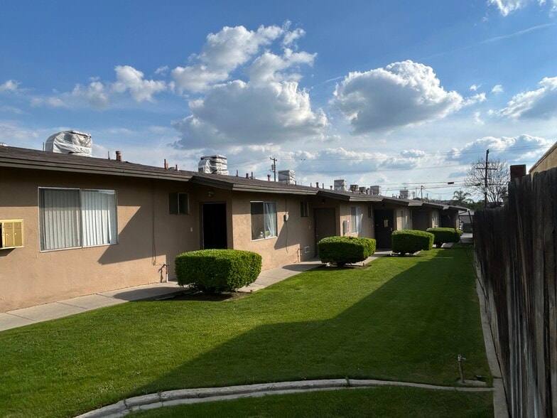 Primary Photo Of 1911 Flower St, Bakersfield Multifamily For Sale