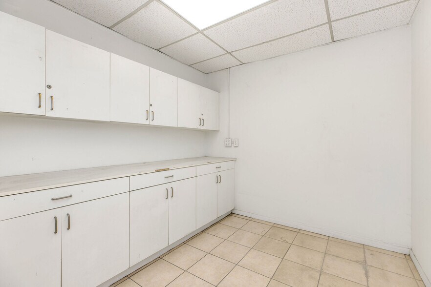 More Photos Of 1600 W Pico Blvd, Los Angeles Land For Lease