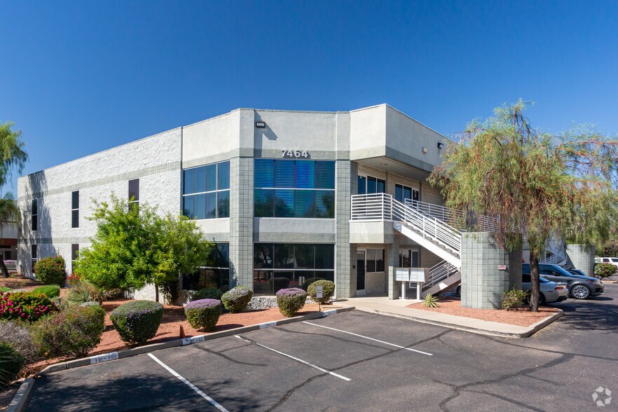 Primary Photo Of 7464 E Tierra Buena Ln, Scottsdale Light Distribution For Lease