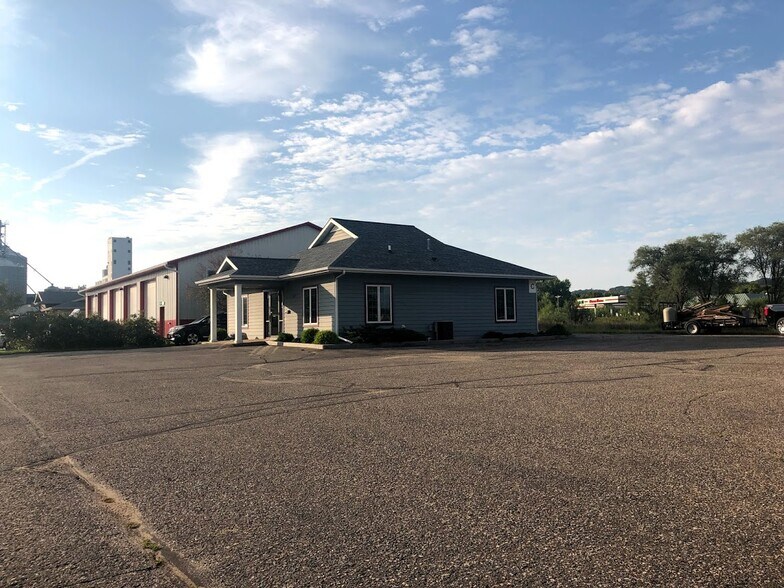 More Photos Of 520 N 8th St, Lake City Warehouse For Lease