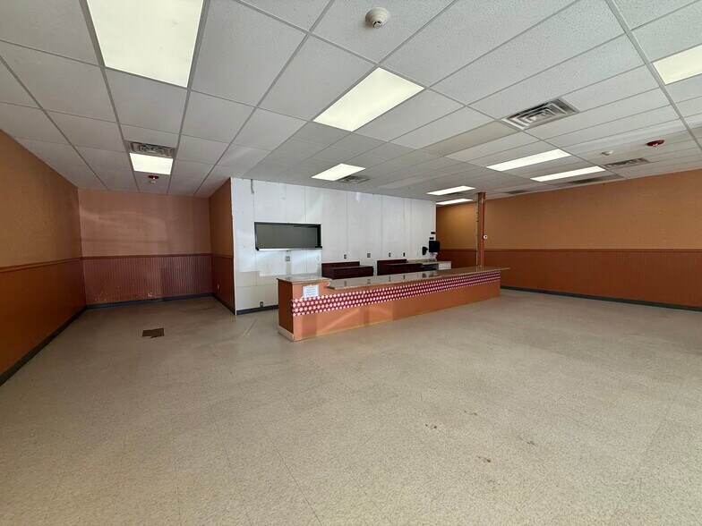 More Photos Of 23020 Highland Knolls, Katy Storefront For Lease