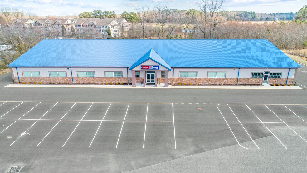 More Photos Of 32442 Royal Blvd, Dagsboro Storefront Retail Office For Lease