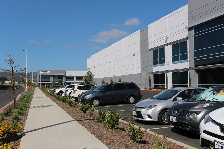 More Photos Of 14736 Nelson Ave, City of Industry Warehouse For Lease