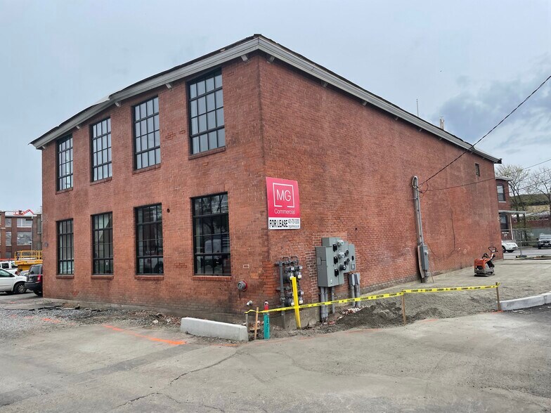 Primary Photo Of 144 Delaine St, Providence Manufacturing For Lease