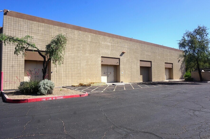 More Photos Of 8515 E Anderson, Scottsdale Research And Development For Lease