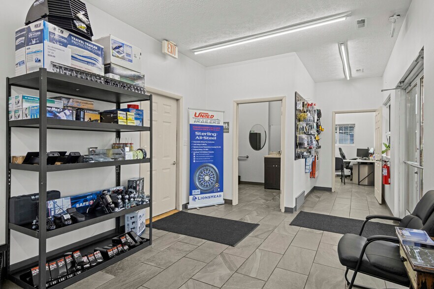 More Photos Of 981 Blue Star Dr, Traverse City Auto Repair For Sale