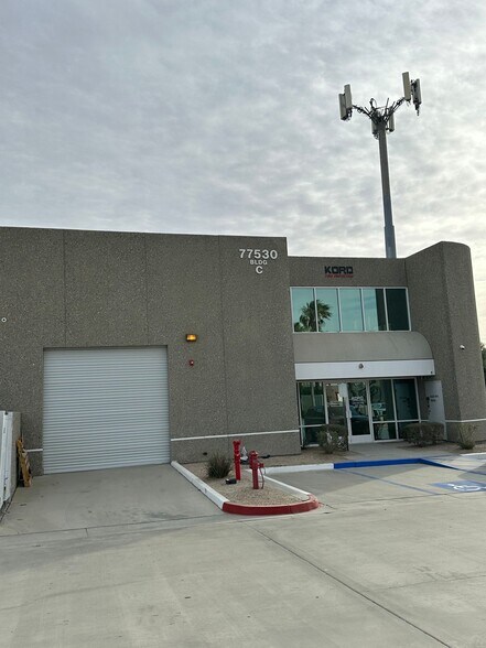 More Photos Of 77530 Enfield Ln, Palm Desert Showroom For Lease