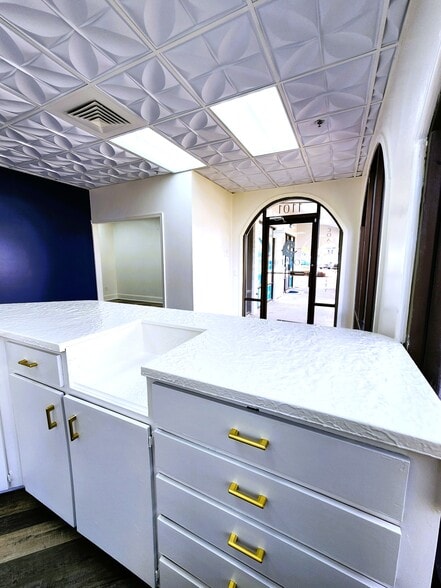 More Photos Of 8700-8730 Thomas Dr, Panama City Apartments For Lease