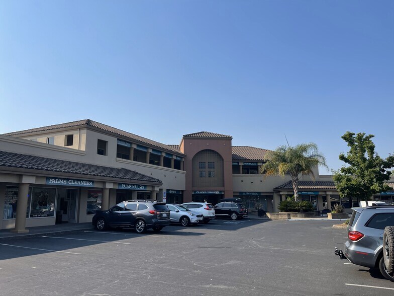 More Photos Of 8499 Old Redwood Hwy, Windsor Unknown For Lease