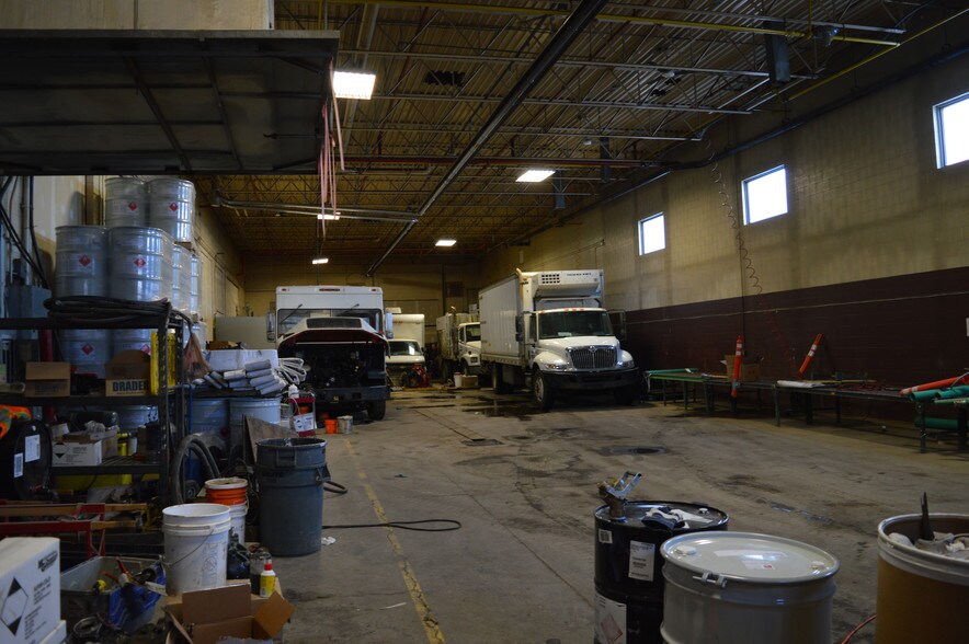 More Photos Of 12210 Mount Lawn Rd, Edmonton Manufacturing For Sale