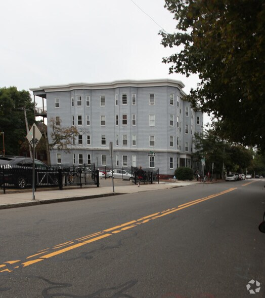 Primary Photo Of 24 Magazine St, Cambridge Apartments For Sale