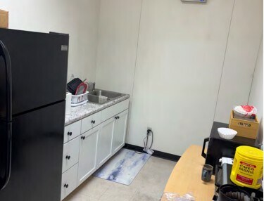 More Photos Of 14715-14745 Five M Centre Dr, Romulus Warehouse For Lease