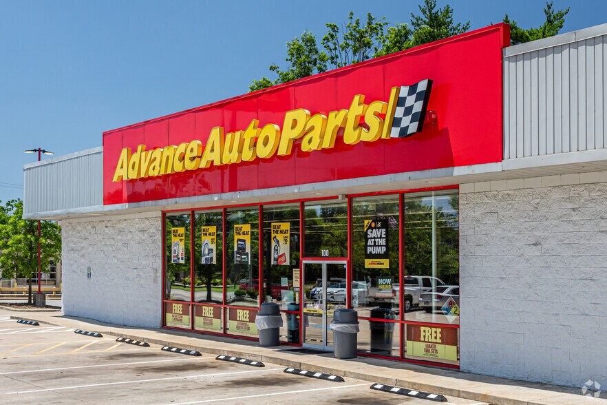 More Photos Of 100 N Thompson St, Springdale Freestanding For Sale