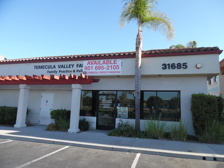 More Photos Of 31685 Temecula Pky, Temecula Freestanding For Lease