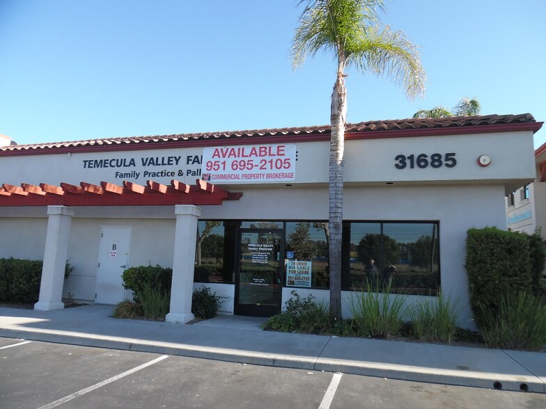 More Photos Of 31685 Temecula Pky, Temecula Freestanding For Lease