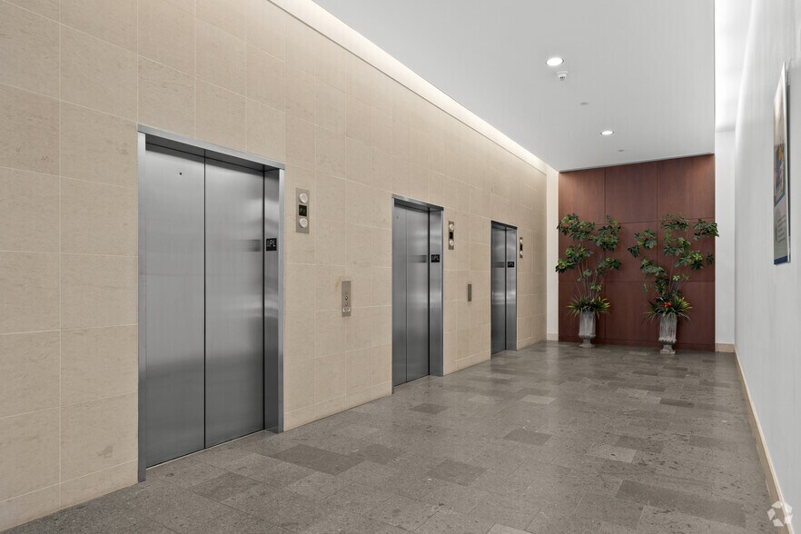 More Photos Of 801 Main Ave, Norwalk Unknown For Lease