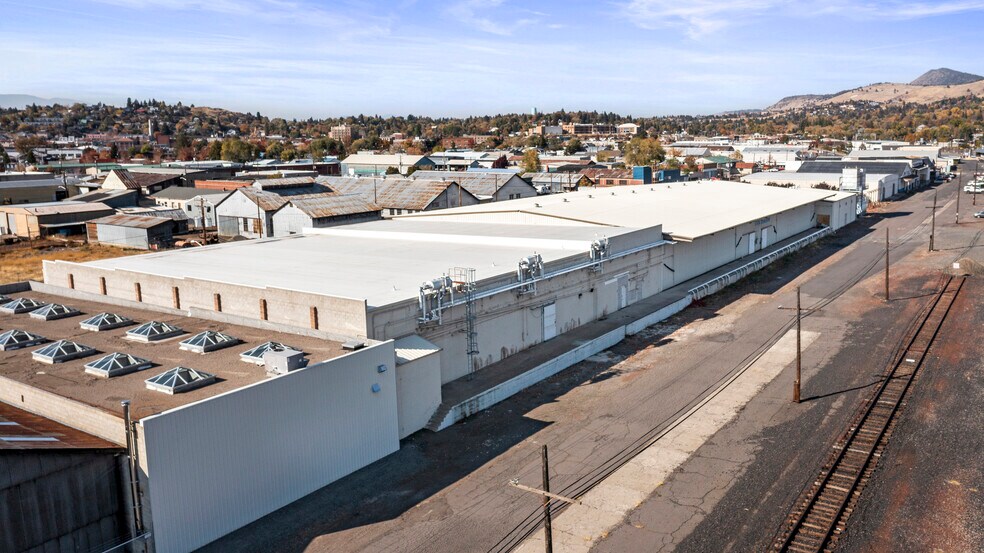 More Photos Of 661 S Spring St, Klamath Falls Refrigeration Cold Storage For Lease