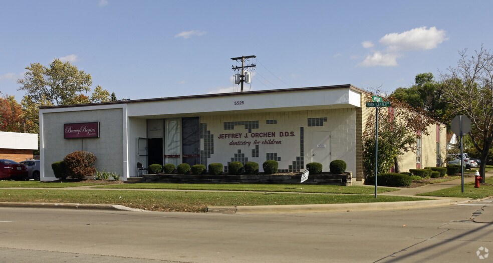 More Photos Of 20950 Libby Rd, Maple Heights Unknown For Lease
