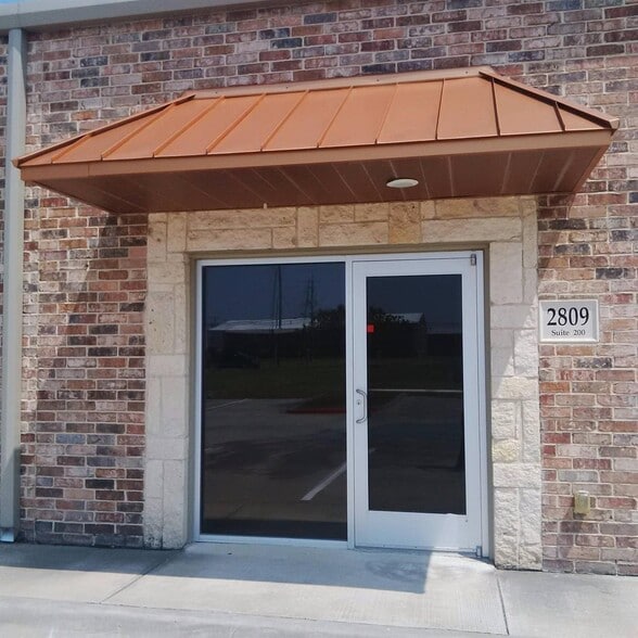 More Photos Of 2809 Capital St, Wylie Light Distribution For Sale