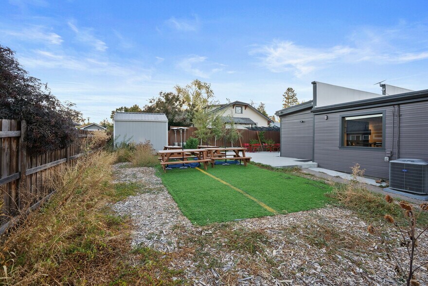 More Photos Of 1801 E 11th Ave, Spokane Restaurant For Sale