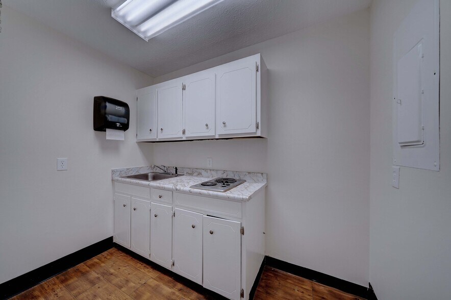 More Photos Of 8811 Front Beach Rd, Panama City Beach Medical For Lease