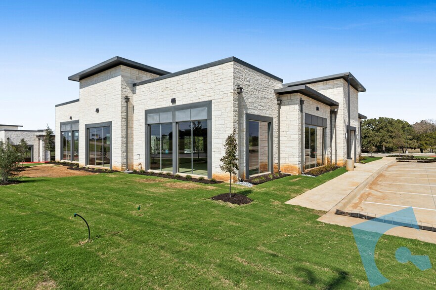 More Photos Of 2560 E State Highway 114, Southlake Medical For Lease
