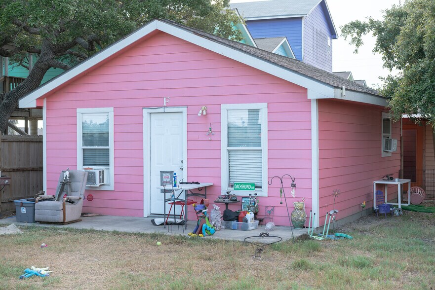 More Photos Of , Rockport Unknown For Sale