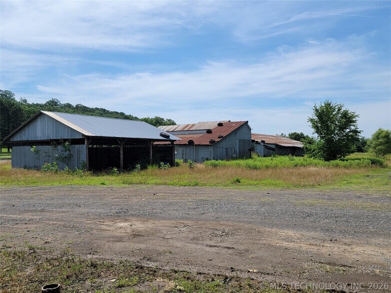 More Photos Of 209 Highway 128 Hwy, Heavener Service For Sale