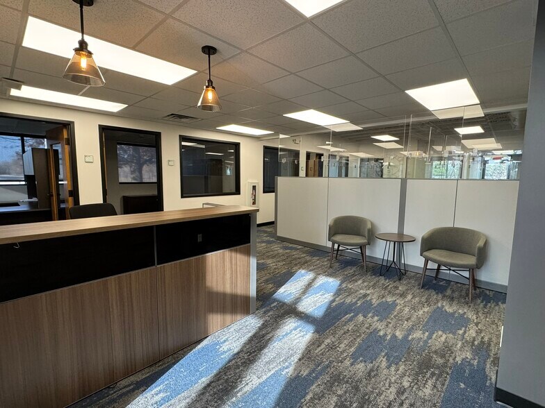More Photos Of 2958 Gateway Dr, Elkhart Office For Sale