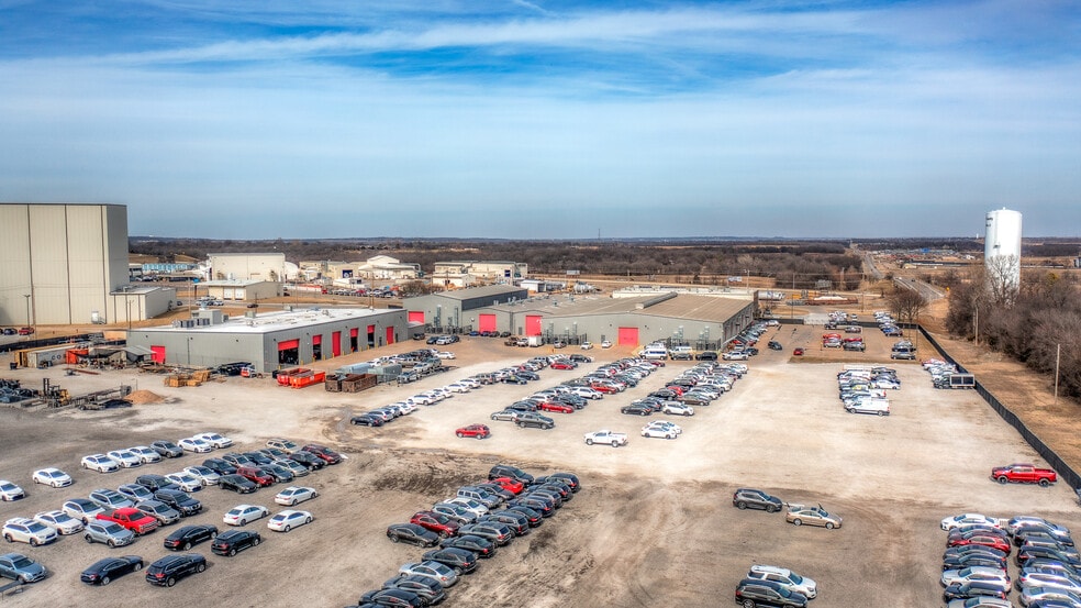 More Photos Of 20701 E 81st St, Broken Arrow Manufacturing For Sale