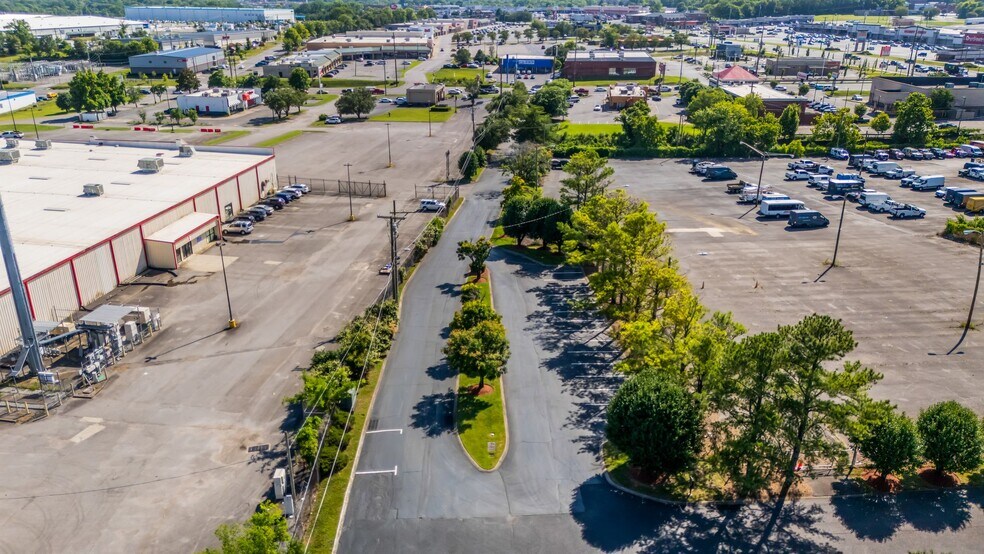 More Photos Of 104-176 Cude Ln, Madison Medical For Lease