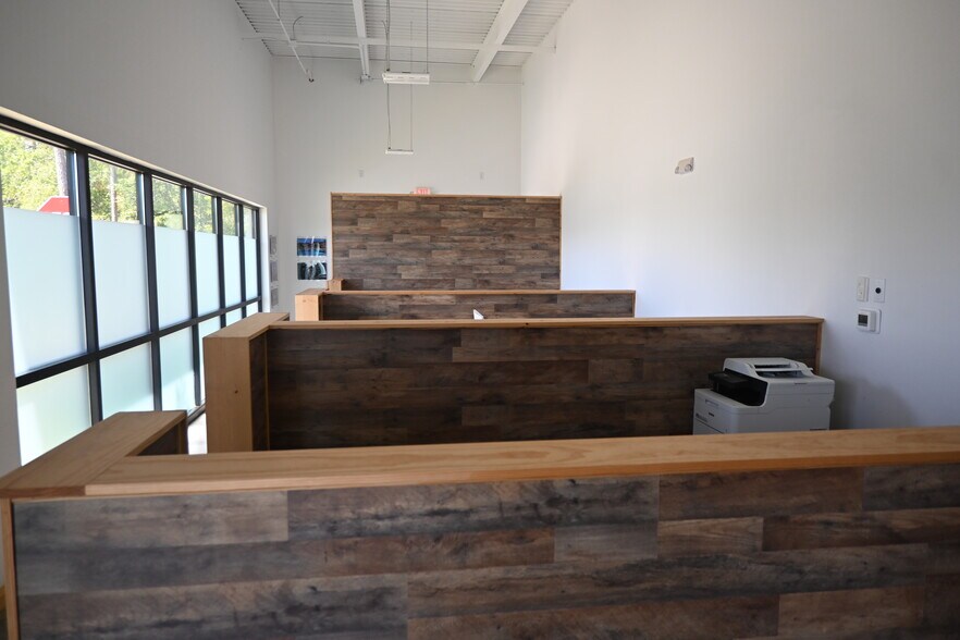 More Photos Of 3370 Rouse Rd, Orlando Storefront For Sale