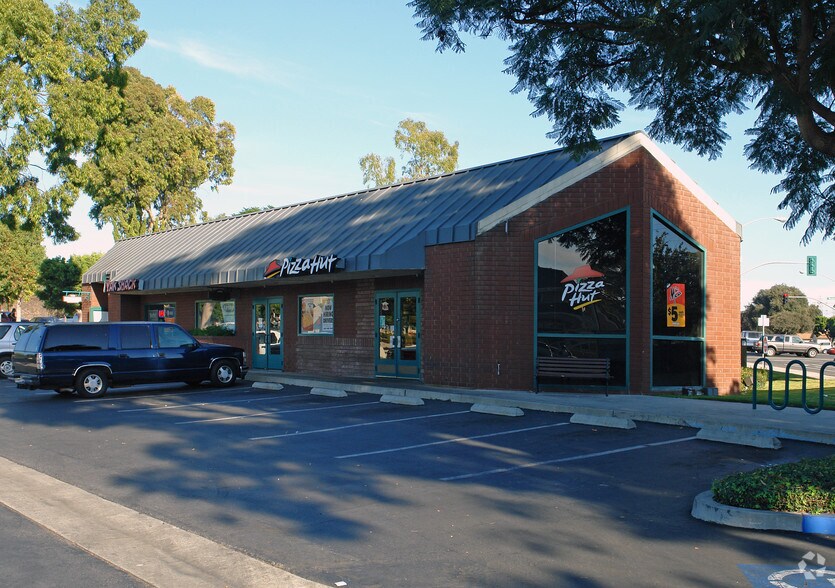 More Photos Of 1425 S Victoria Ave, Ventura General Retail For Lease