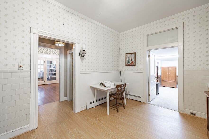 More Photos Of 664 Boulevard, Colonial Heights Office For Sale