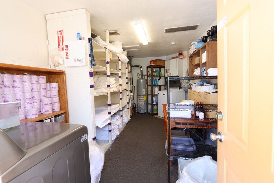 More Photos Of 410 Fremont St, Tombstone Hotel For Sale