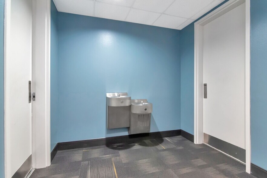 More Photos Of 1208 E Kennedy Blvd, Tampa Apartments For Sale