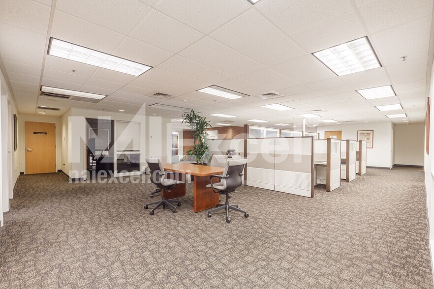 More Photos Of 1 S Main St, St George Bank For Sale