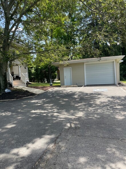 More Photos Of 2409 Pennington Rd, Pennington Office For Lease